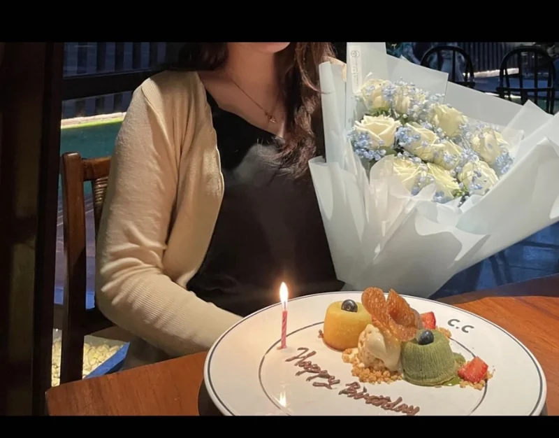 White Roses Baby Blue - Gambar 2